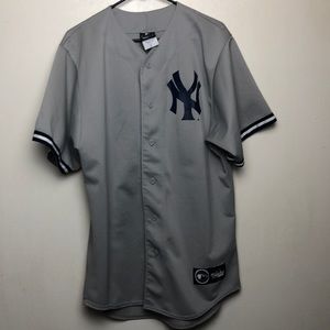 New York Yankees jersey by Majestic